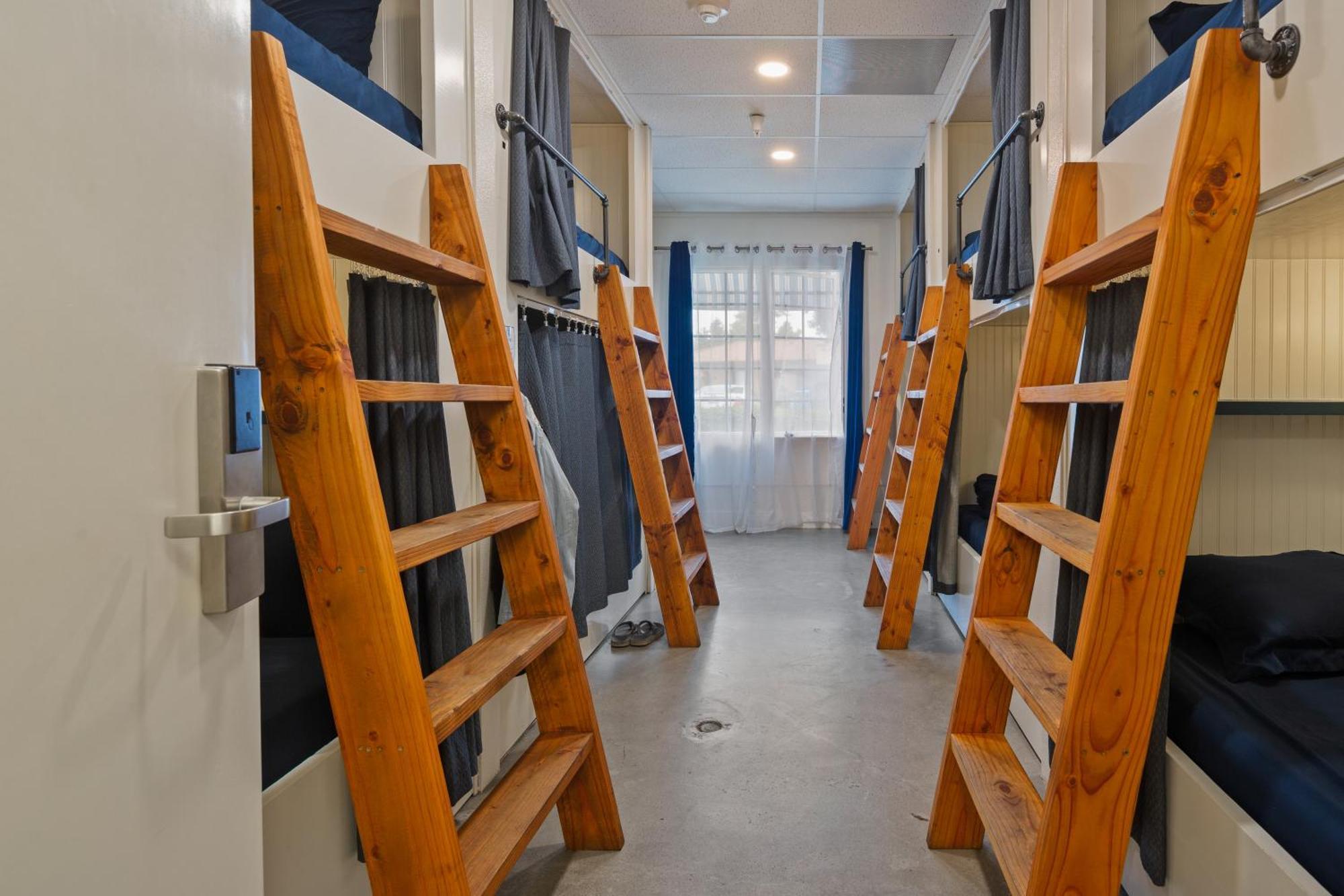 Ith Santa Barbara Beach Hostel 外观 照片